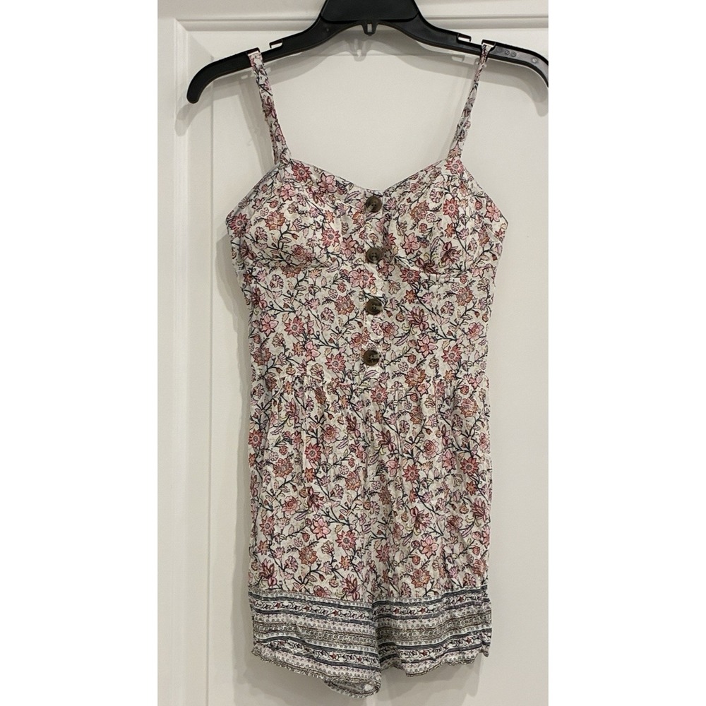Wallflower Womens Floral Shorts Romper Size XS Pink Sweetheart‎ Summer Vibes